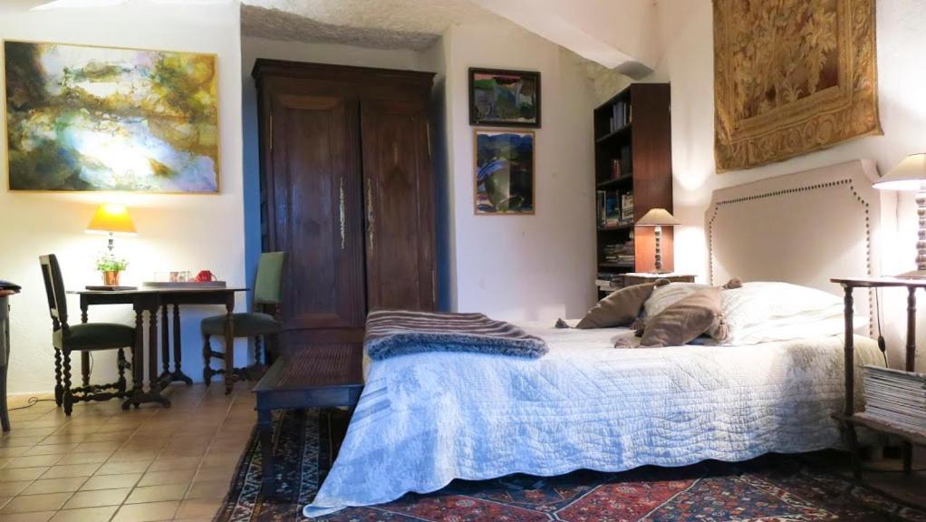 La Cave De L'Eperon Bed & Breakfast Trôo Екстериор снимка