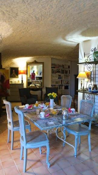 La Cave De L'Eperon Bed & Breakfast Trôo Екстериор снимка
